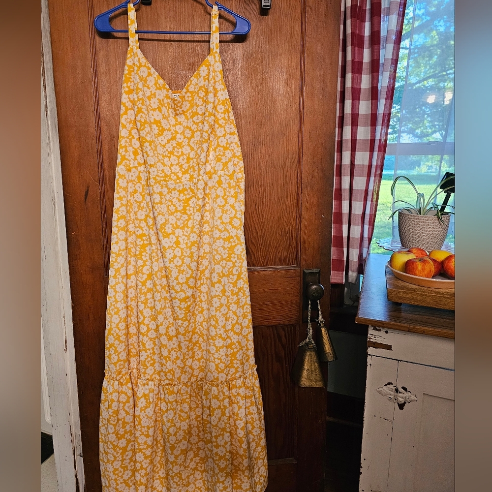 Skies Are Blue Yellow Floral Maxi Dress